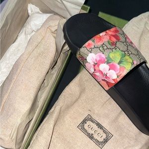 COPY - COPY - Gucci Floral slides size 12 (42) women’s